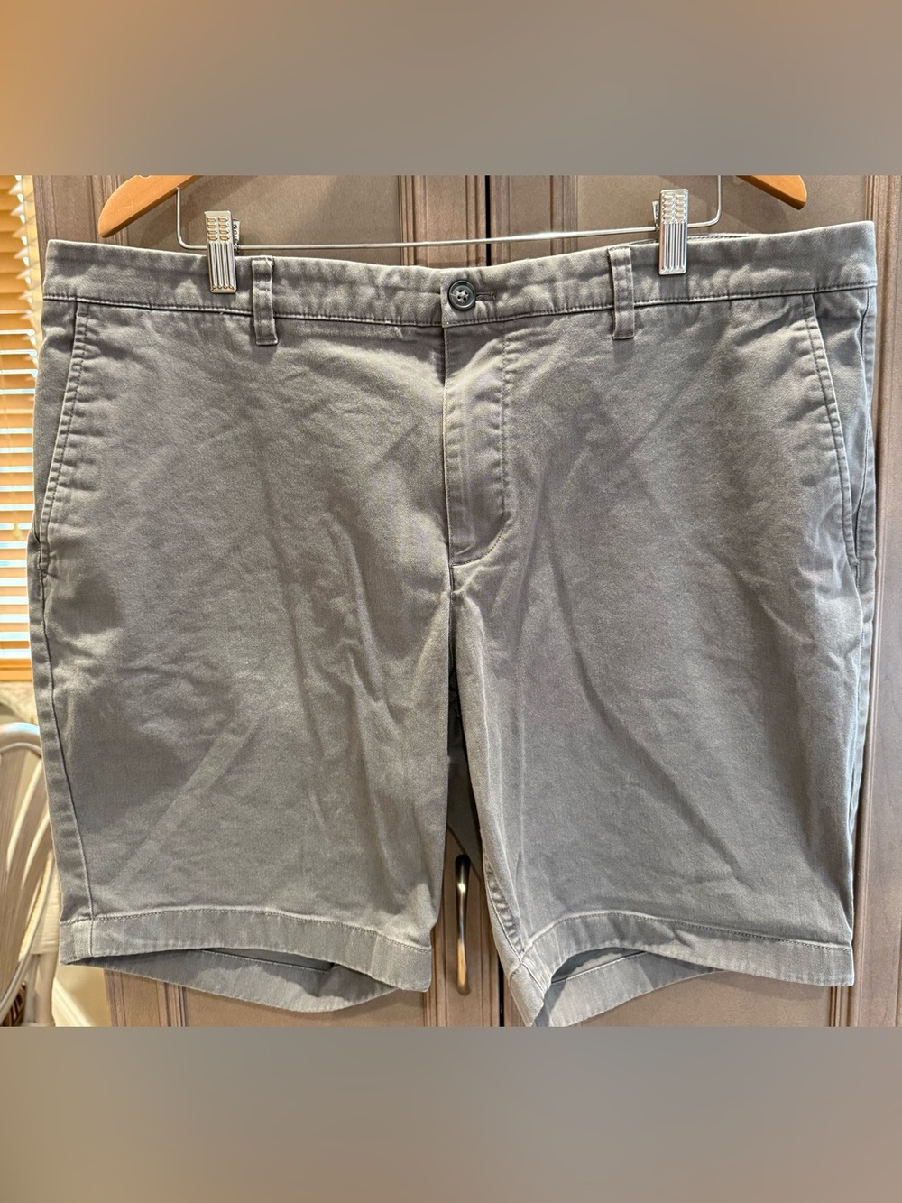 Hawker Rye 40” Gray Flat-Front Shorts